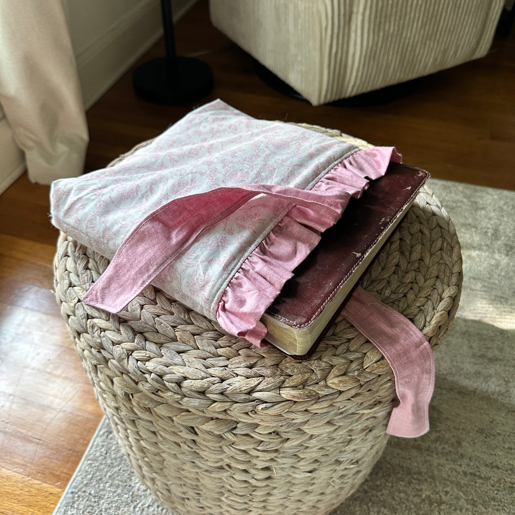 Pink Ruffled Bible Case