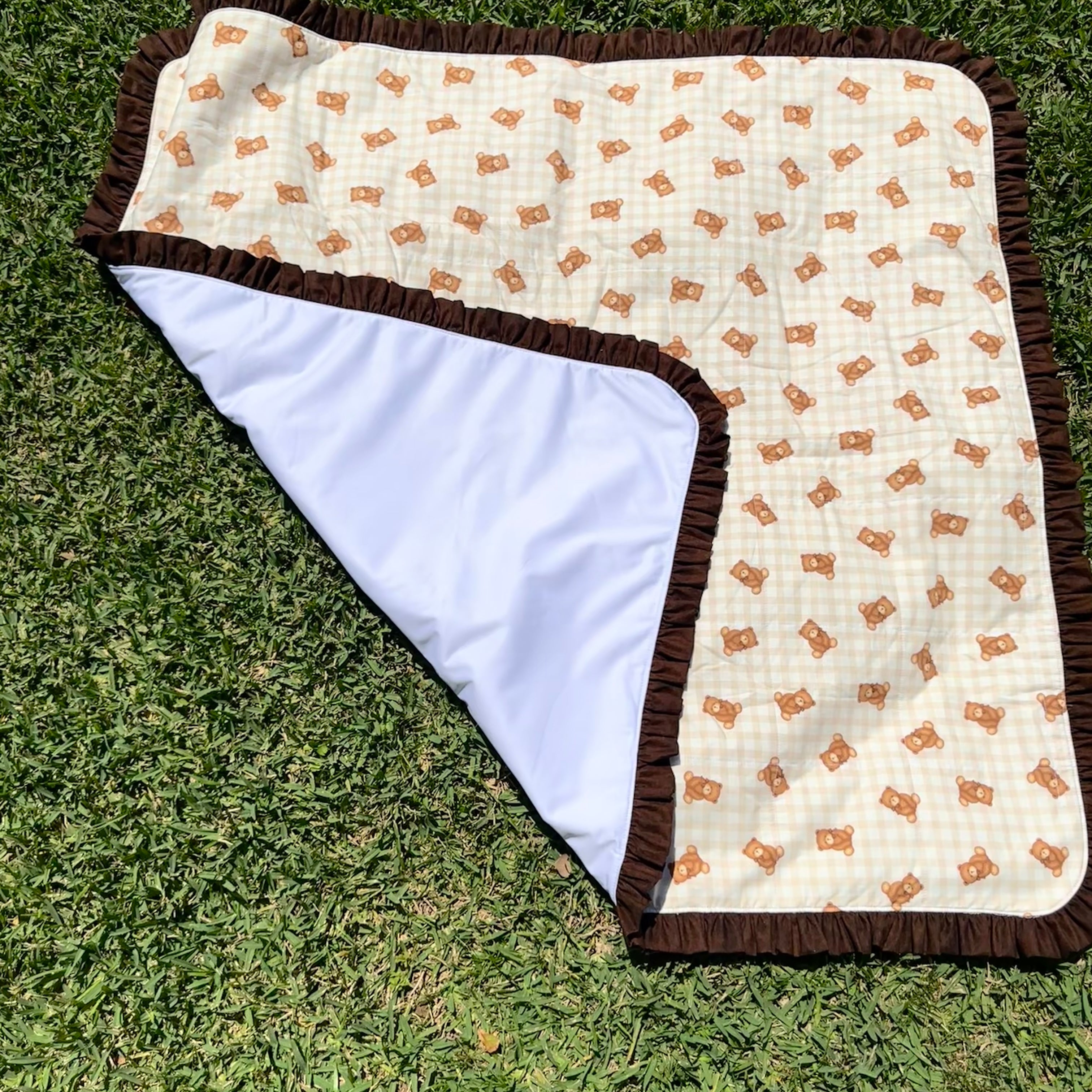 Teddy Bear Yard Quilt